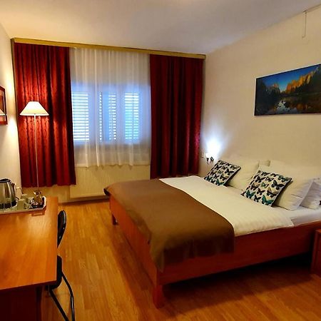 Hotel Adriasobe Vodice Exterior foto