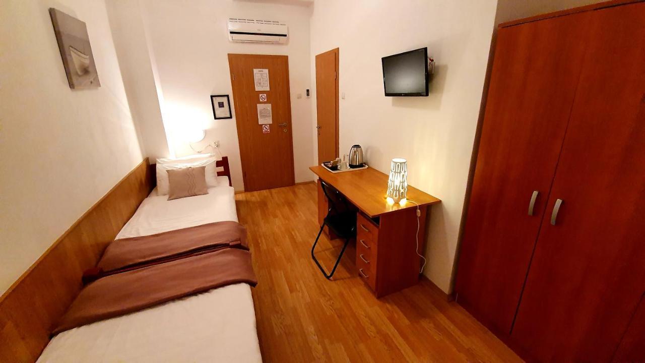 Hotel Adriasobe Vodice Exterior foto